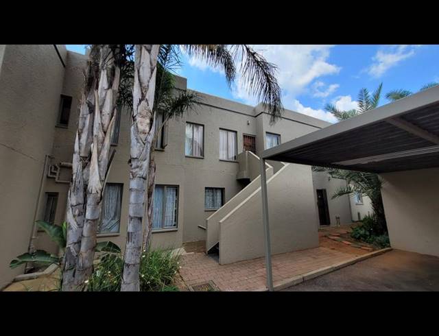 3 BEDROOM APARTMENT FOR SALE IN MAGALIESKRUIN